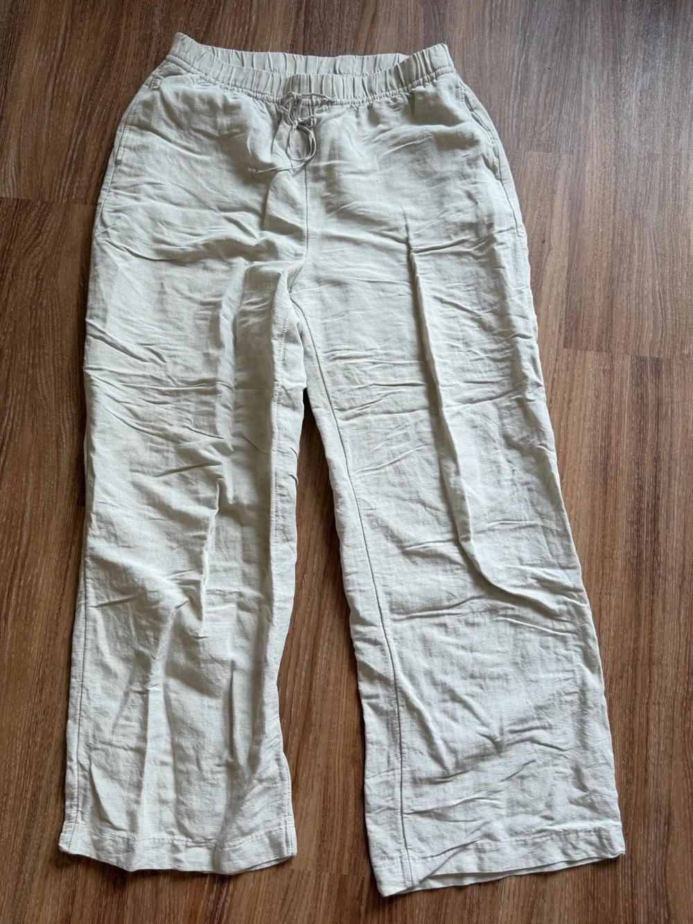 H&M Linen-Blend Elastic Waist Pants in Light Beige